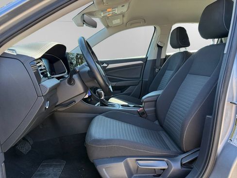 Used 2025 Volkswagen Jetta S FWD image 9