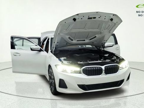Used 2025 BMW 330i Sedan RWD image 11