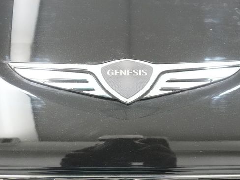 New 2026 Genesis GV70 2.5T Advanced w/ G1 Accessory Package AWD/4WD image 11
