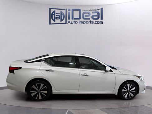 Used 2019 Nissan Altima 2.5 SL AWD/4WD image 6
