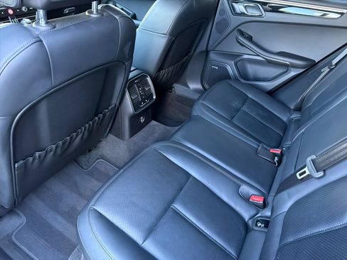 Certified 2024 Porsche Macan S w/ Premium Plus Package AWD/4WD image 14