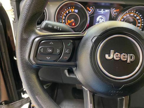 Used 2022 Jeep Gladiator Sport AWD/4WD image 32