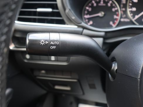 Used 2019 MAZDA MAZDA3 Sedan image 25