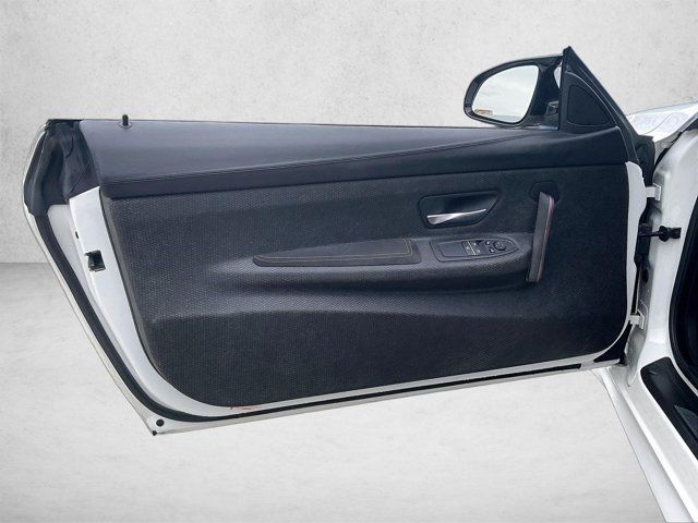 Used 2019 BMW M4 CS w/ Executive Package RWD image 16