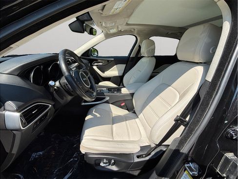 Used 2020 Jaguar F-PACE Prestige AWD/4WD image 2
