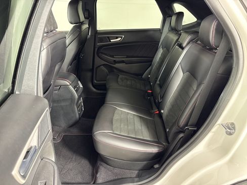 Certified 2024 Ford Edge ST-Line AWD/4WD image 31