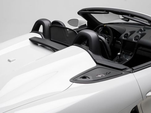 Used 2020 Porsche 718 Boxster Spyder RWD image 61