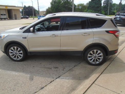 Used 2017 Ford Escape Titanium AWD/4WD image 2