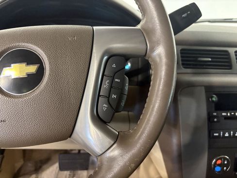 Used 2010 Chevrolet Tahoe LT w/ Luxury Package AWD/4WD image 15