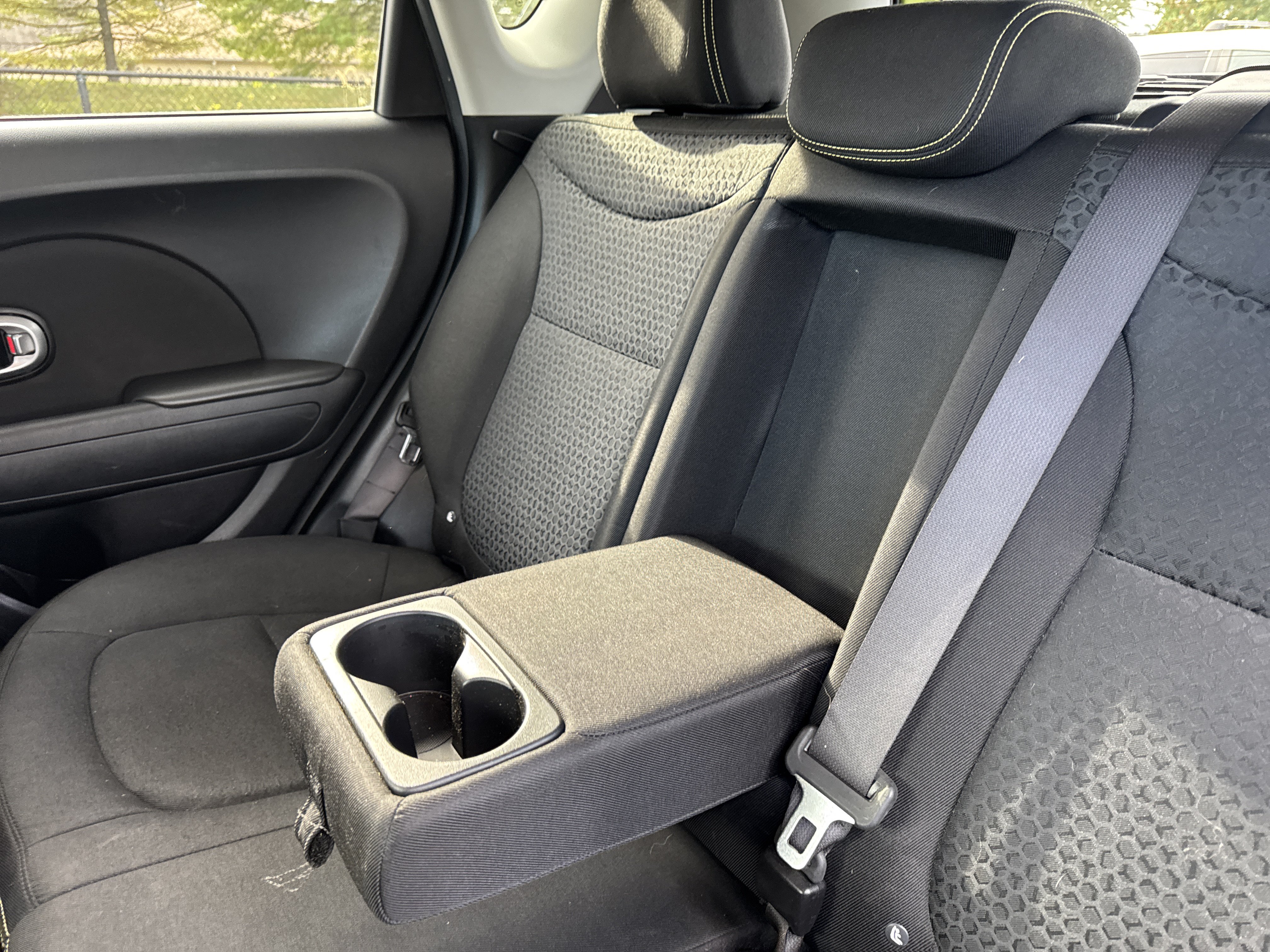 Used 2016 Kia Soul + FWD image 21