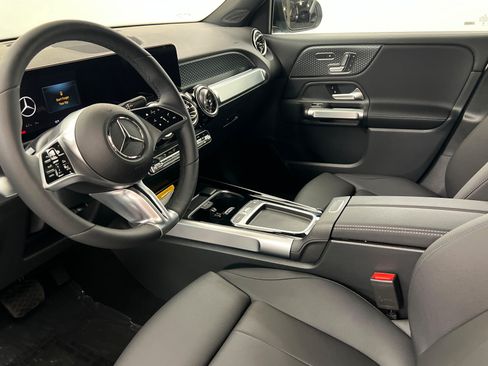 New 2026 Mercedes-Benz GLB 250 4MATIC image 15
