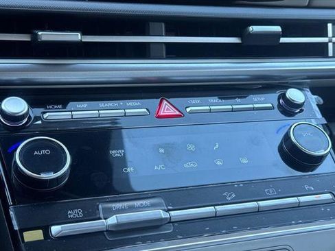 New 2026 Hyundai Santa Fe SE image 17