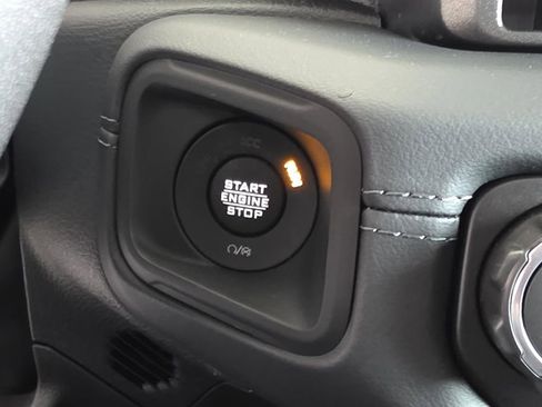 New 2026 Jeep Wrangler Unlimited Rubicon AWD/4WD image 24