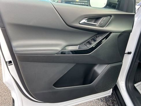 New 2026 Chevrolet Equinox LT w/ LPO, Floor Liner Package FWD image 12