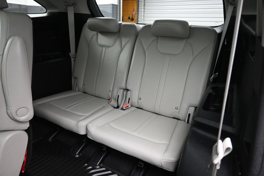 Used 2025 Kia Sorento SX AWD/4WD image 44