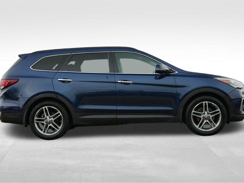 Used 2017 Hyundai Santa Fe SE w/ SE Ultimate Tech Package 03 image 9