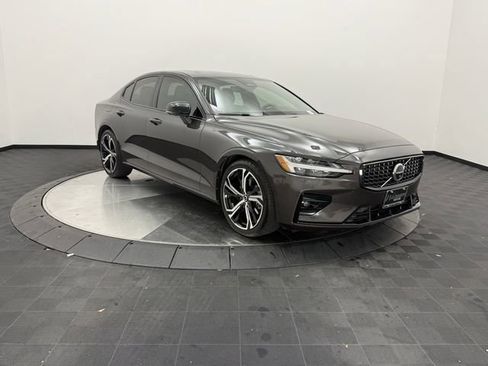 Certified 2023 Volvo S60 B5 Ultimate image 2