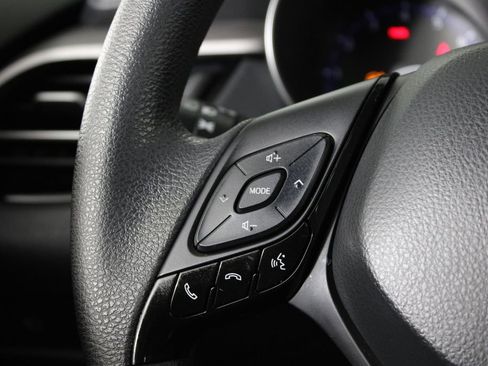 Used 2021 Toyota C-HR LE FWD image 23