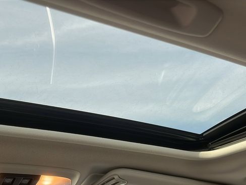 Certified 2024 Subaru Crosstrek 2.0i Premium image 27