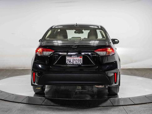 Certified 2026 Toyota Corolla LE w/ LE Premium Package FWD image 3