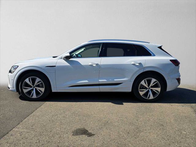 Used 2024 Audi Q8 e-tron Premium Plus w/ Premium Plus Package AWD/4WD image 6