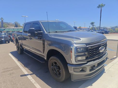 Used 2024 Ford F250 XL w/ STX Appearance Package AWD/4WD image 2
