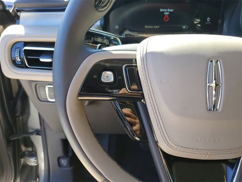 Used 2023 Lincoln Aviator 2WD w/ Premium Package image 25