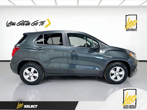 Used 2020 Chevrolet Trax LS w/ Tint and Cruise Package image 4
