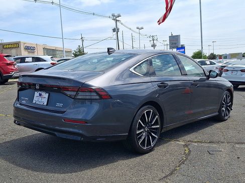 Used 2023 Honda Accord Touring image 7