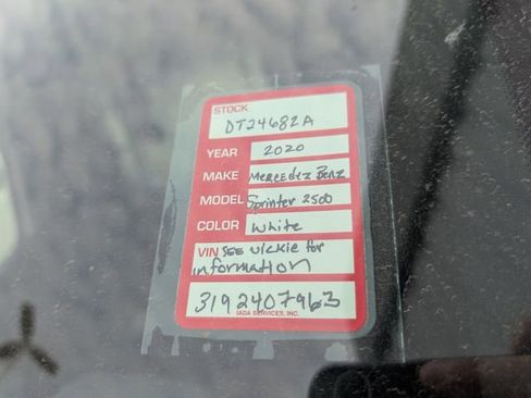 Used 2020 Mercedes-Benz Sprinter 2500 image 27