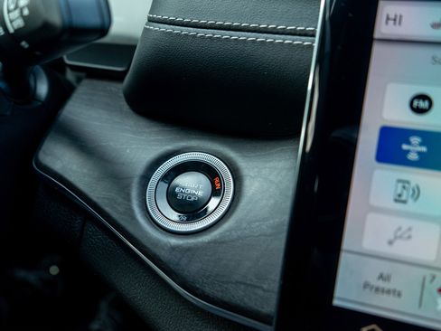 Used 2024 Jeep Grand Cherokee L Overland w/ Trailer Tow Package image 23