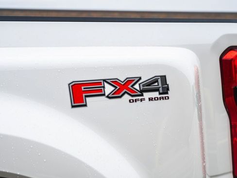 Used 2025 Ford F450 Platinum w/ FX4 Off-Road Package AWD/4WD image 10