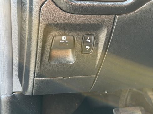 Used 2019 RAM 1500 Big Horn image 17