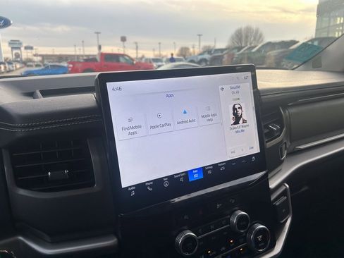 Certified 2024 Ford Expedition XLT image 24