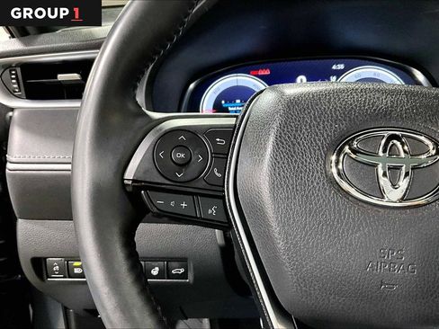 Certified 2024 Toyota Venza Limited image 23