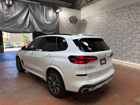 Used 2024 BMW X5 sDrive40i w/ M Sport Package RWD image 5