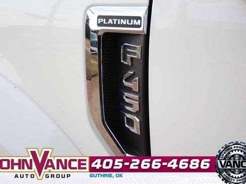 Used 2022 Ford F450 Platinum w/ FX4 Off-Road Package image 6