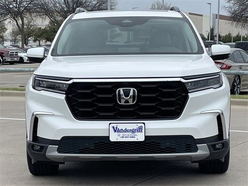 Certified 2025 Honda Pilot Elite image 8