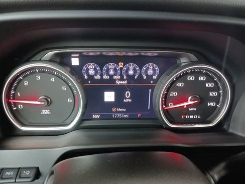 Used 2022 Chevrolet Silverado 2500 LTZ w/ LTZ Premium Package RWD image 19