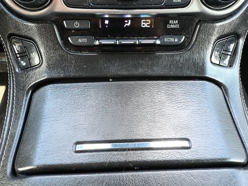 Used 2018 Chevrolet Tahoe Premier AWD/4WD image 20