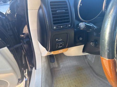 Used 2008 Lexus SC 430 Convertible image 22