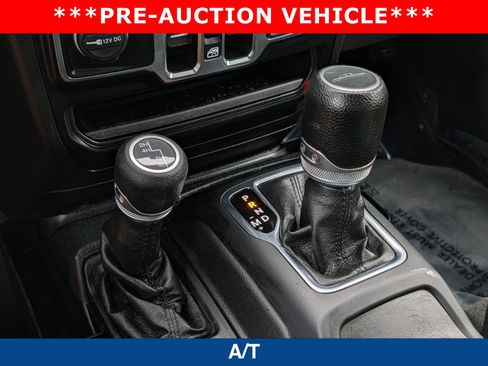 Used 2022 Jeep Gladiator Sport AWD/4WD image 39