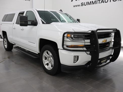 Used 2017 Chevrolet Silverado 1500 LT w/ All Star Edition AWD/4WD image 2