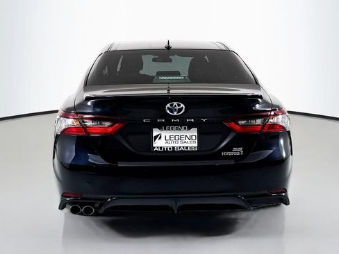 Used 2022 Toyota Camry SE FWD image 6