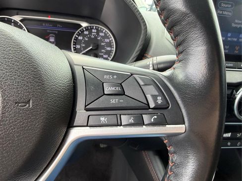 Used 2021 Nissan Sentra SR FWD image 27