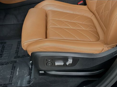 Certified 2023 BMW X6 xDrive40i w/ M Sport Package image 17