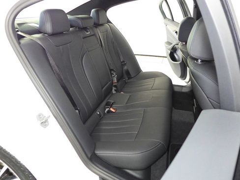 Certified 2023 BMW 530i w/ Convenience Package RWD image 20