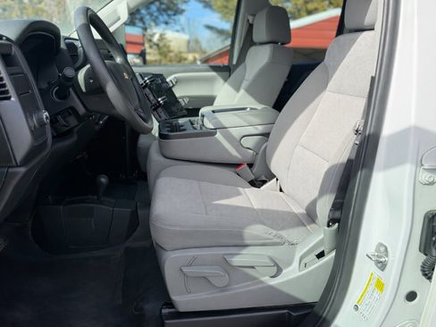 Used 2017 Chevrolet Silverado 2500 W/T w/ WT Fleet Convenience Package image 9