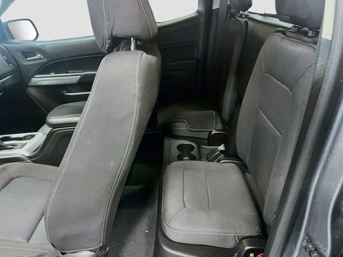 Used 2022 Chevrolet Colorado LT w/ LT Convenience Package AWD/4WD image 23