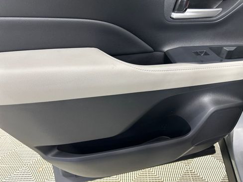 Used 2024 Toyota Grand Highlander Platinum image 23